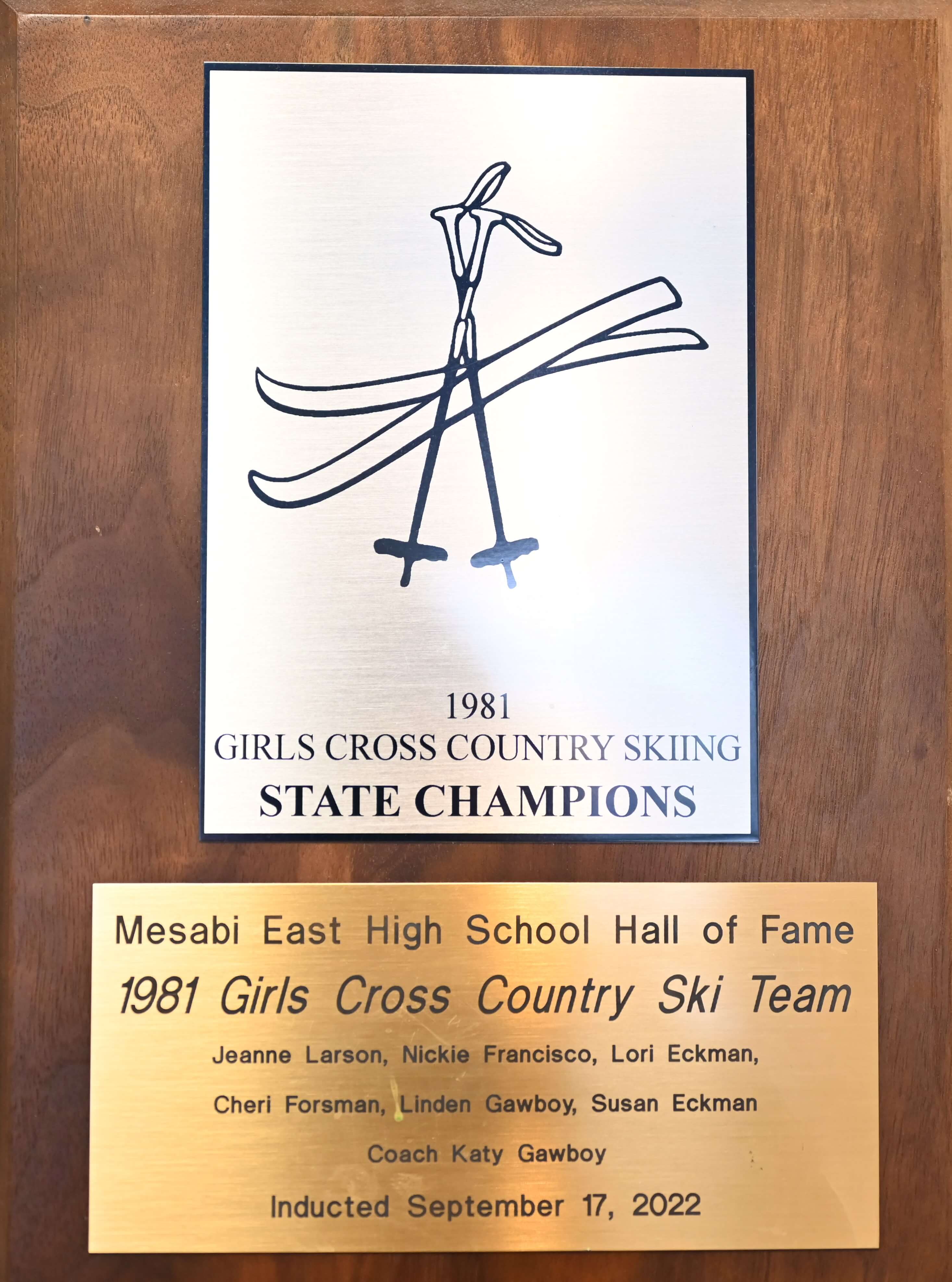 1981 Girls Cross Country Ski Team